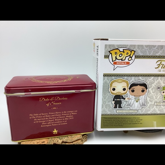 DUKE & DUCHESS OF SUSSEX. FUNKO POP & TEA TIN CAN - Picture 3 of 6